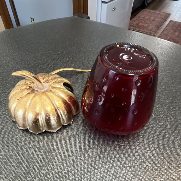 Avon Red Glass Fruit Canister Gold Twist Off Lid and Spoon  Vintage box 40 - Picture 5 of 6
